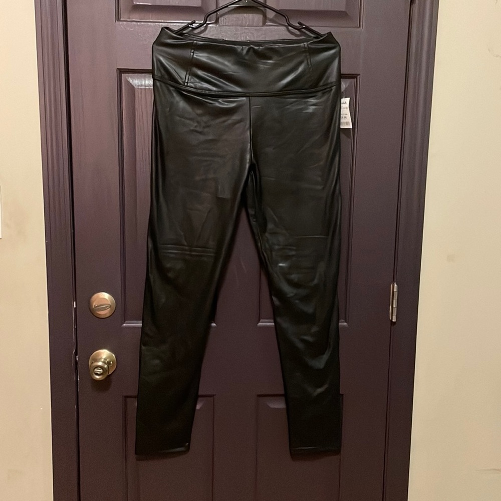 Large black leather pants - stretch